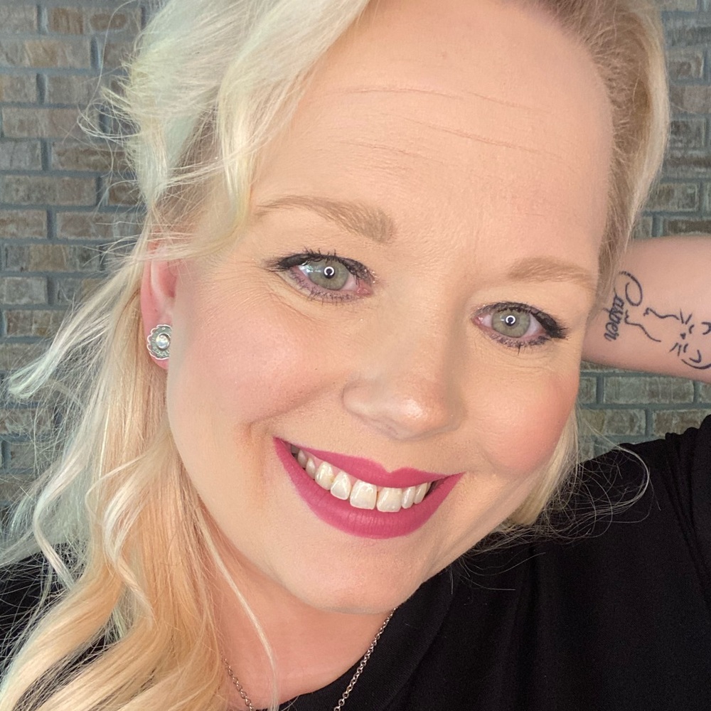Meet your Posher, Lisa